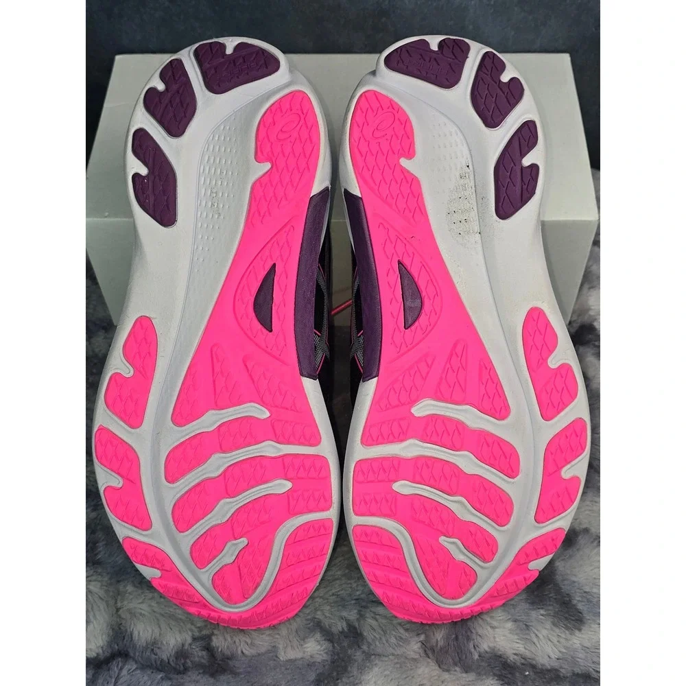 EUC ASICS Gel-Kayano 30 Black Pink Running Shoes Women 11 Wide 1012B503